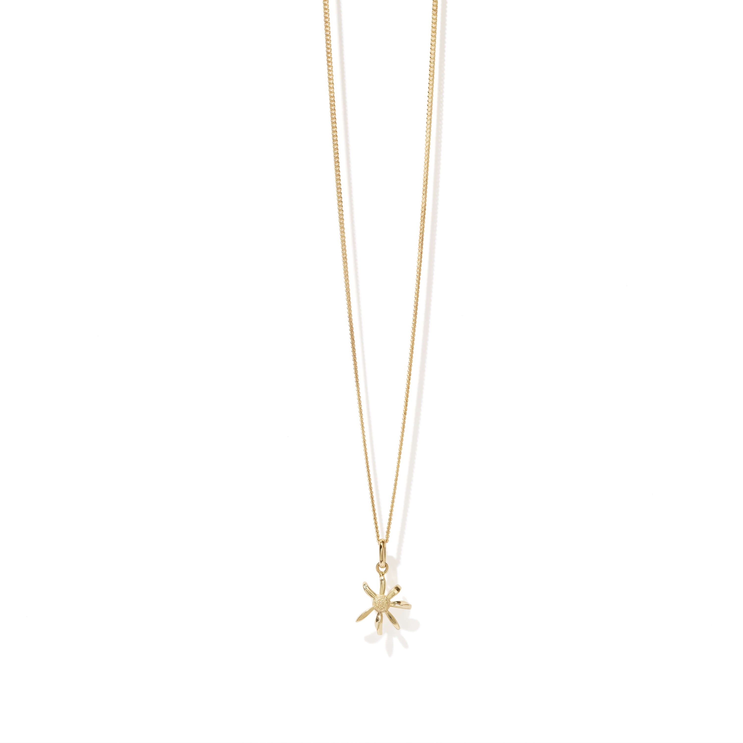 Meadowlark Daisy Charm Necklace - Sterling silver 50cm