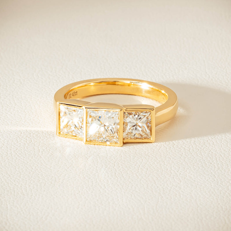 18ct Yellow Gold 2.42ct Reclaimed Princess-Cut Diamond Ring