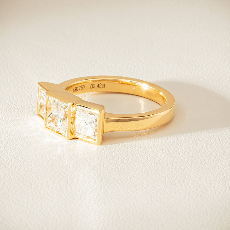 18ct Yellow Gold 2.42ct Reclaimed Princess-Cut Diamond Ring