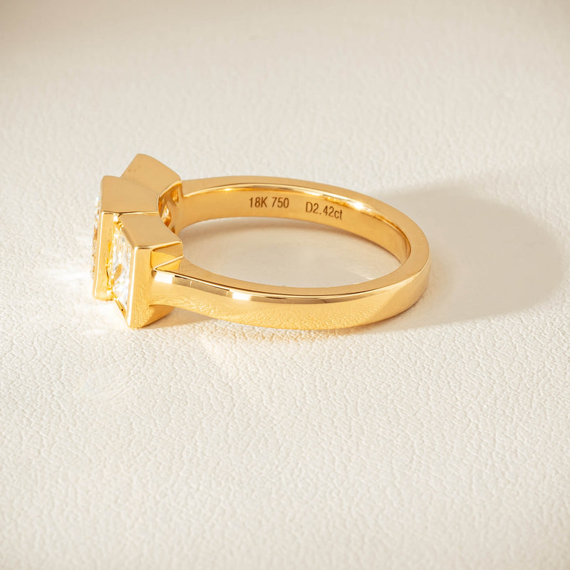 18ct Yellow Gold 2.42ct Reclaimed Princess-Cut Diamond Ring