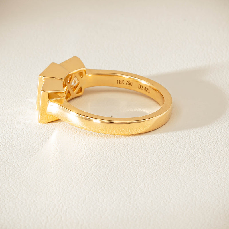 18ct Yellow Gold 2.42ct Reclaimed Princess-Cut Diamond Ring