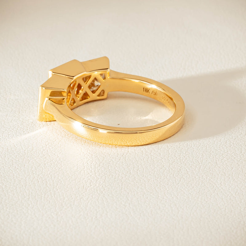 18ct Yellow Gold 2.42ct Reclaimed Princess-Cut Diamond Ring