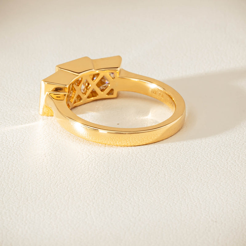 18ct Yellow Gold 2.42ct Reclaimed Princess-Cut Diamond Ring