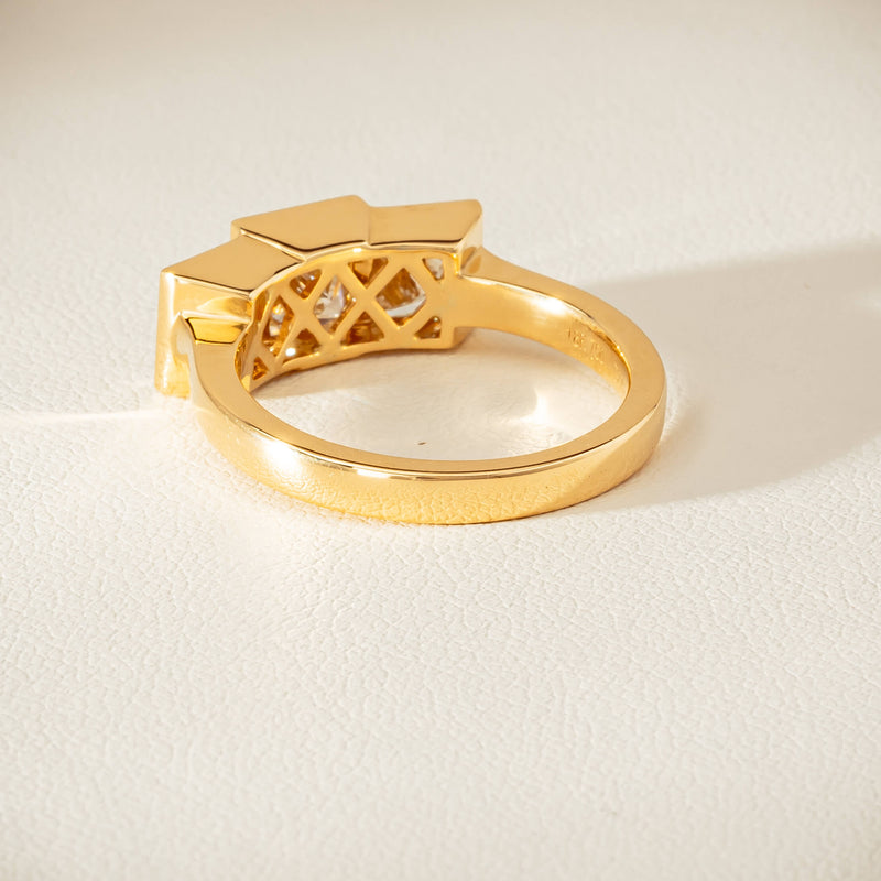 18ct Yellow Gold 2.42ct Reclaimed Princess-Cut Diamond Ring