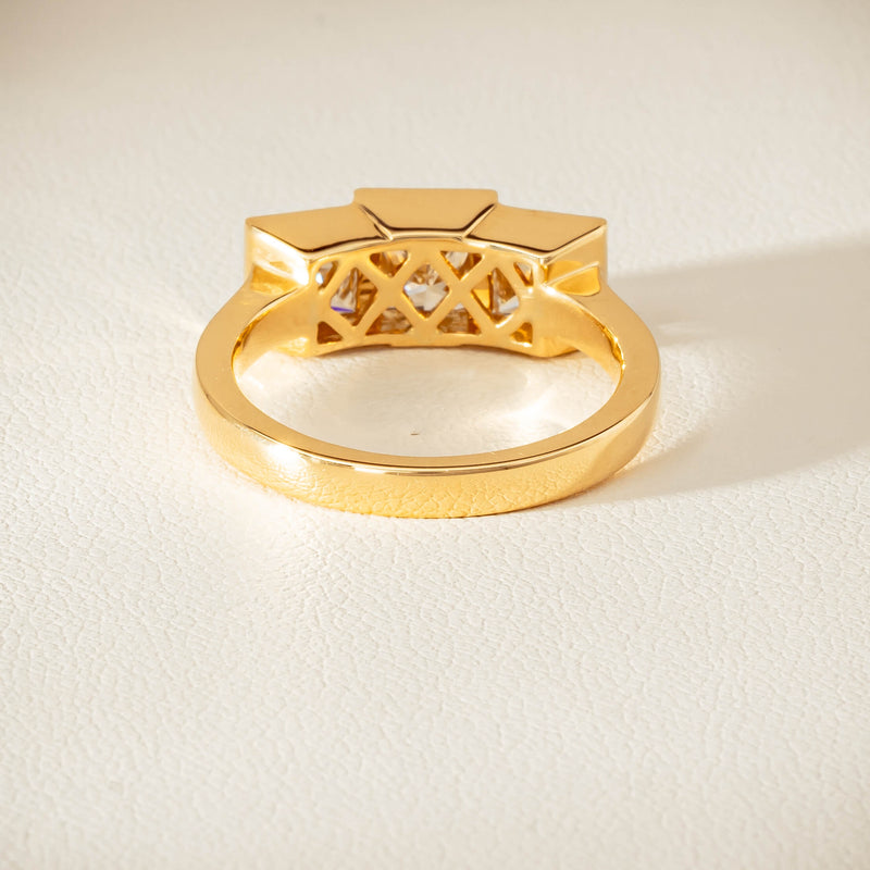 18ct Yellow Gold 2.42ct Reclaimed Princess-Cut Diamond Ring