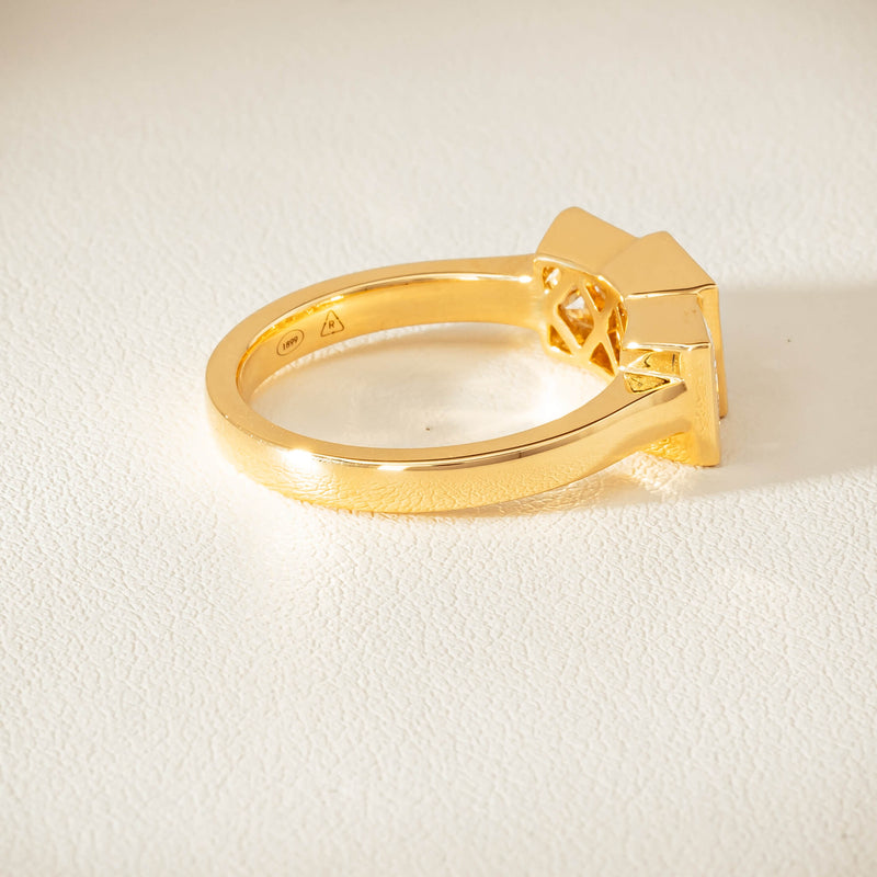 18ct Yellow Gold 2.42ct Reclaimed Princess-Cut Diamond Ring