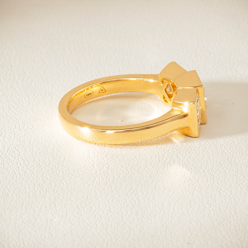 18ct Yellow Gold 2.42ct Reclaimed Princess-Cut Diamond Ring