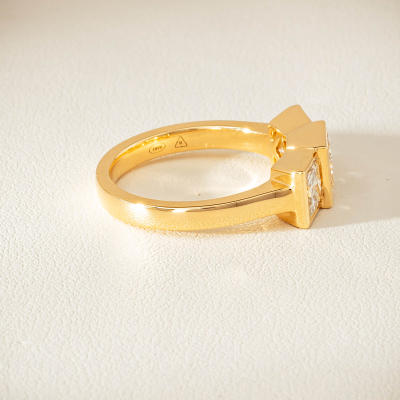 18ct Yellow Gold 2.42ct Reclaimed Princess-Cut Diamond Ring