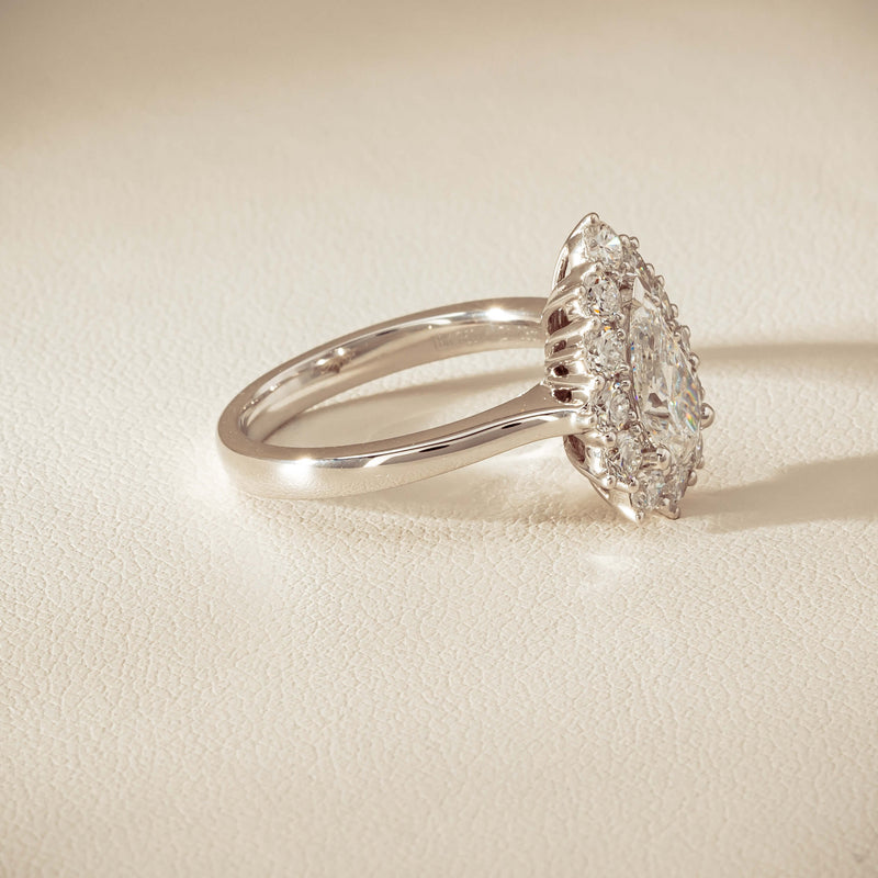 18ct White Gold 1.03ct Pear Cut Reclaimed Diamond Belle Ring - Ring - Walker & Hall