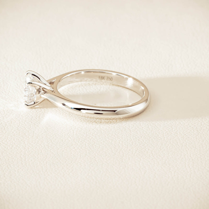 18ct White Gold 1.00ct D VS2 Diamond Venetian Ring - Ring - Walker & Hall