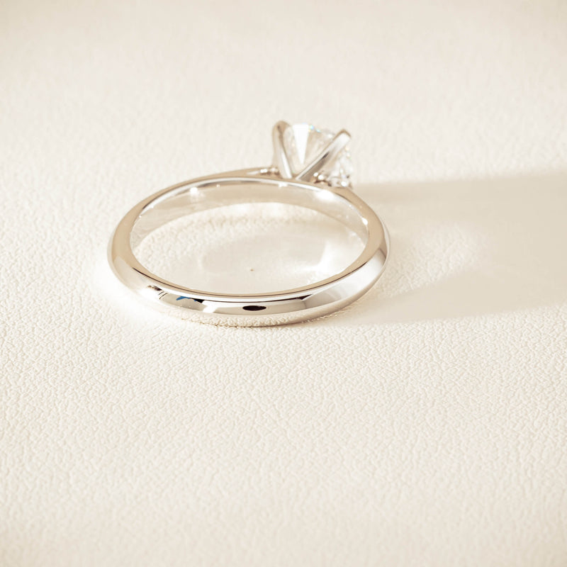 18ct White Gold 1.00ct D VS2 Diamond Venetian Ring - Ring - Walker & Hall