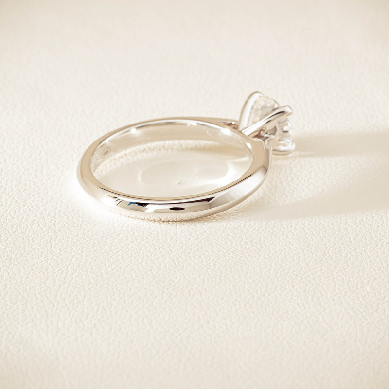 18ct White Gold 1.00ct H SI2 Diamond Venetian Ring - Ring - Walker & Hall