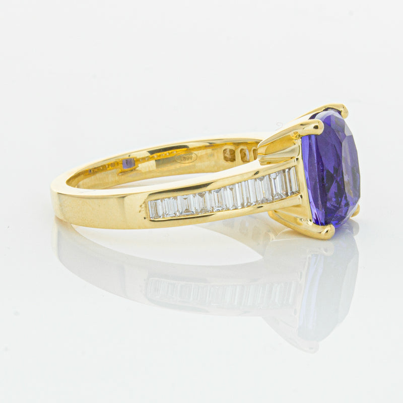 18ct Yellow Gold Tanzanite & Diamond Ring-Ring-Walker & Hall