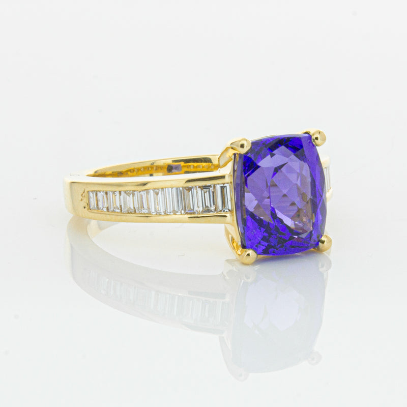 18ct Yellow Gold Tanzanite & Diamond Ring-Ring-Walker & Hall