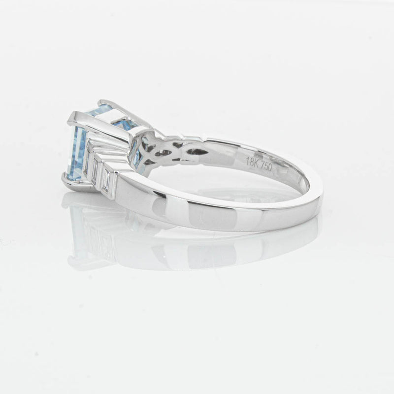 18ct White Gold 2.48ct Aquamarine & Diamond Ring-Ring-Walker & Hall