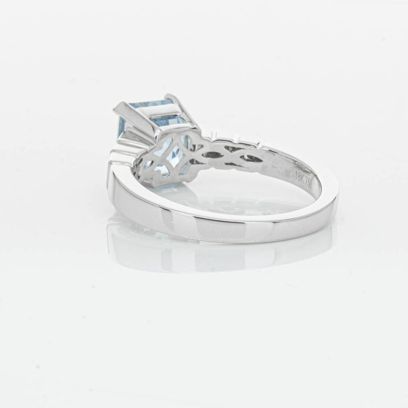 18ct White Gold 2.48ct Aquamarine & Diamond Ring-Ring-Walker & Hall