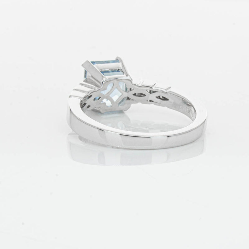 18ct White Gold 2.48ct Aquamarine & Diamond Ring-Ring-Walker & Hall