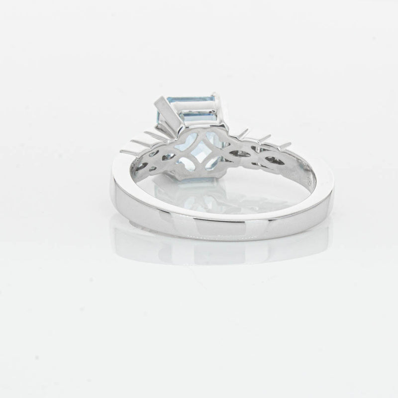 18ct White Gold 2.48ct Aquamarine & Diamond Ring-Ring-Walker & Hall