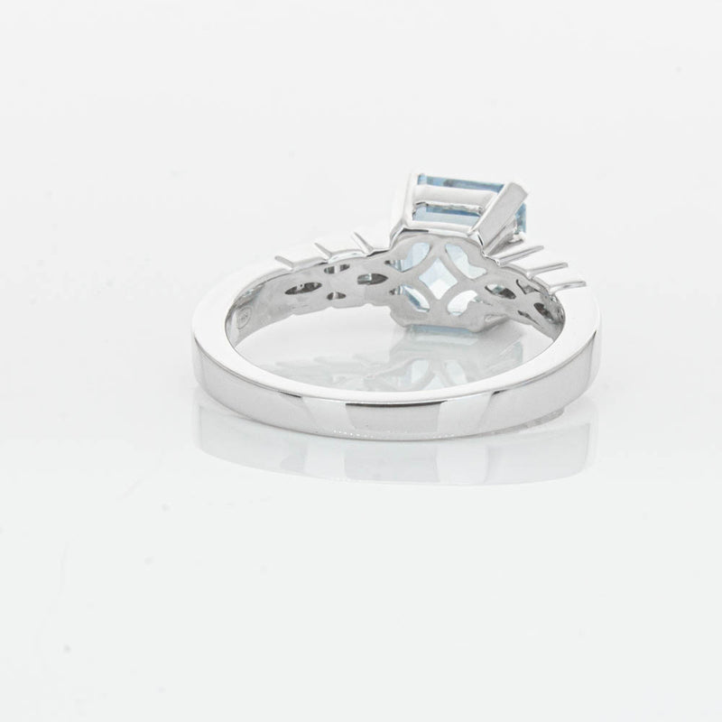 18ct White Gold 2.48ct Aquamarine & Diamond Ring-Ring-Walker & Hall