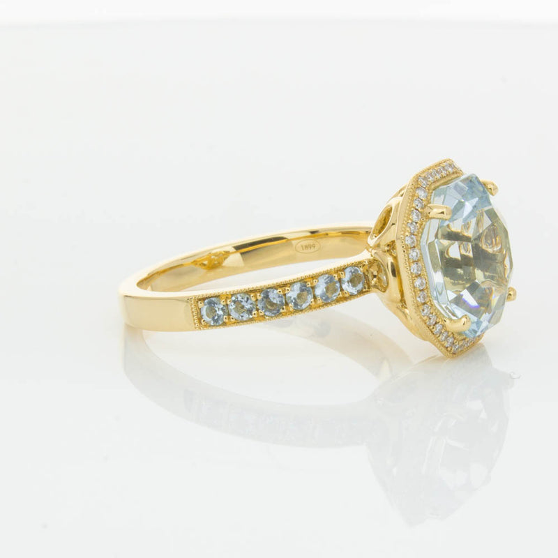 18ct Yellow Gold Aquamarine Octavex Ring-Ring-Walker & Hall