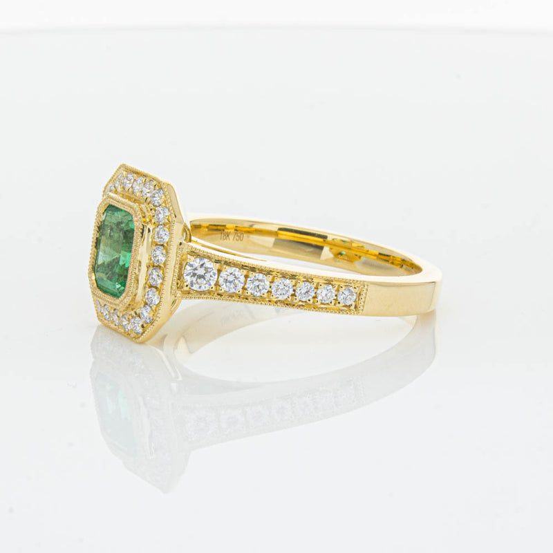 18ct Yellow Gold Emerald Ring-Ring-Walker & Hall