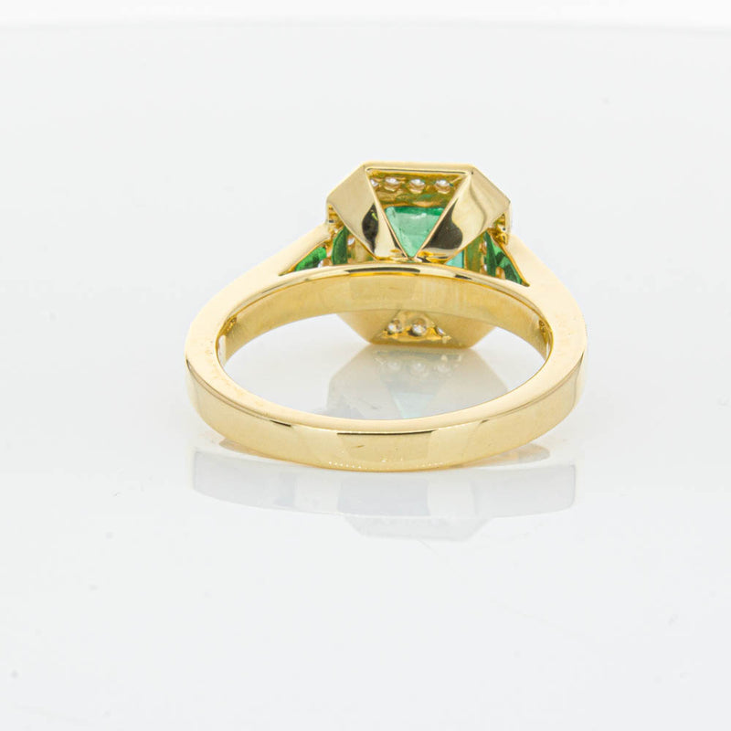 18ct Yellow Gold Emerald Ring-Ring-Walker & Hall