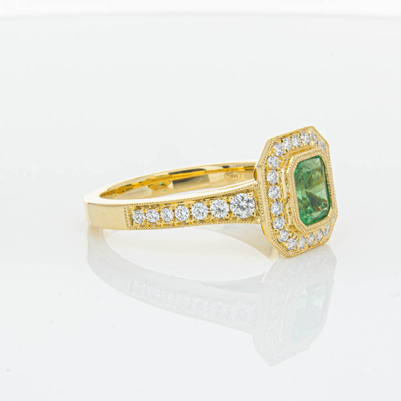 18ct Yellow Gold Emerald Ring-Ring-Walker & Hall