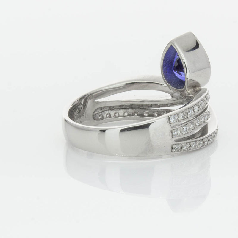 Deja Vu Platinum 1.73ct Sapphire & Diamond Ring-Ring-Walker & Hall