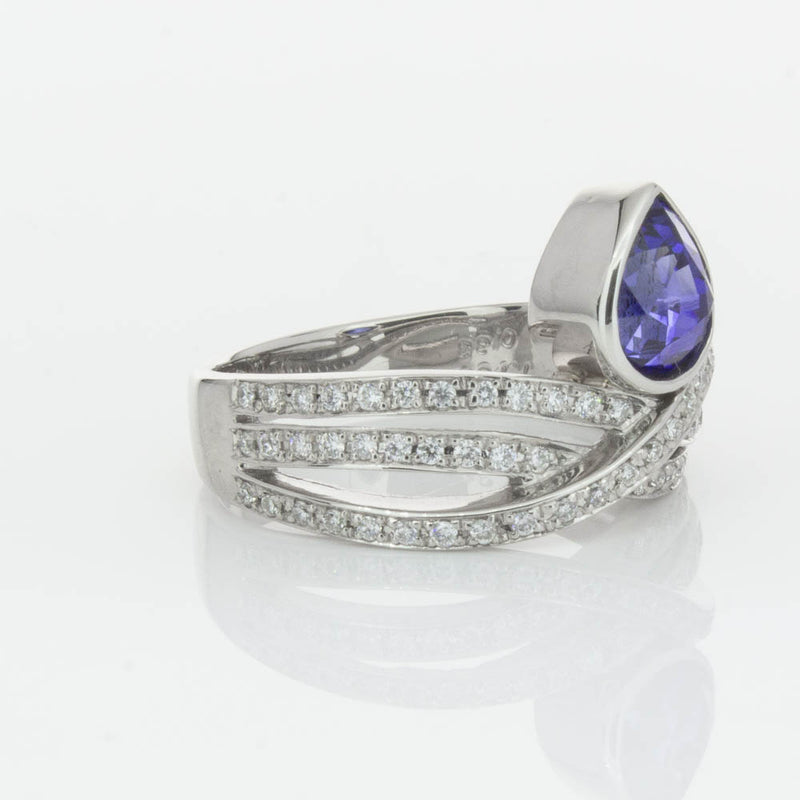 Deja Vu Platinum 1.73ct Sapphire & Diamond Ring-Ring-Walker & Hall