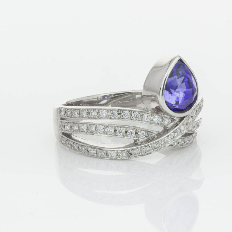 Deja Vu Platinum 1.73ct Sapphire & Diamond Ring-Ring-Walker & Hall