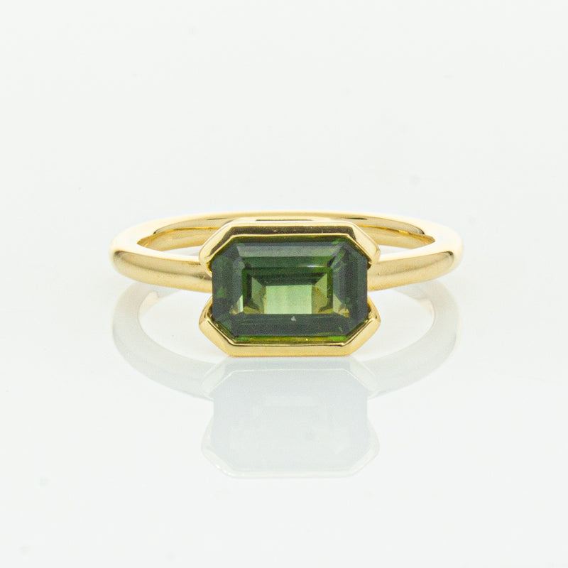18ct Yellow Gold Green Sapphire Elle Ring-Ring-Walker & Hall