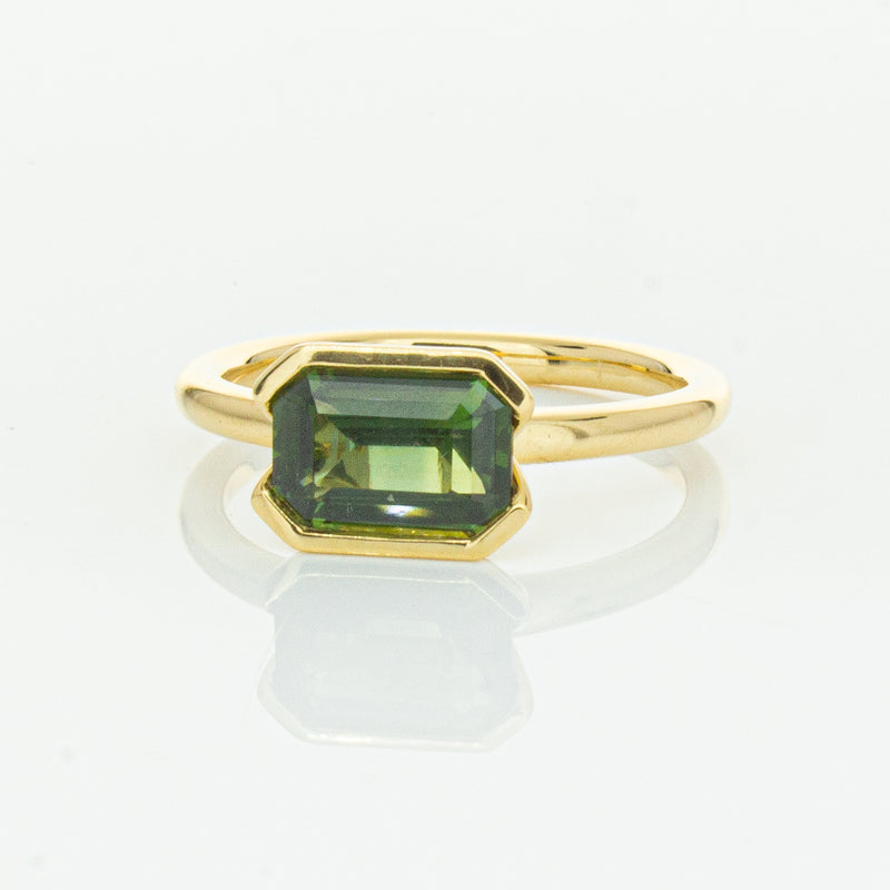 18ct Yellow Gold Green Sapphire Elle Ring-Ring-Walker & Hall
