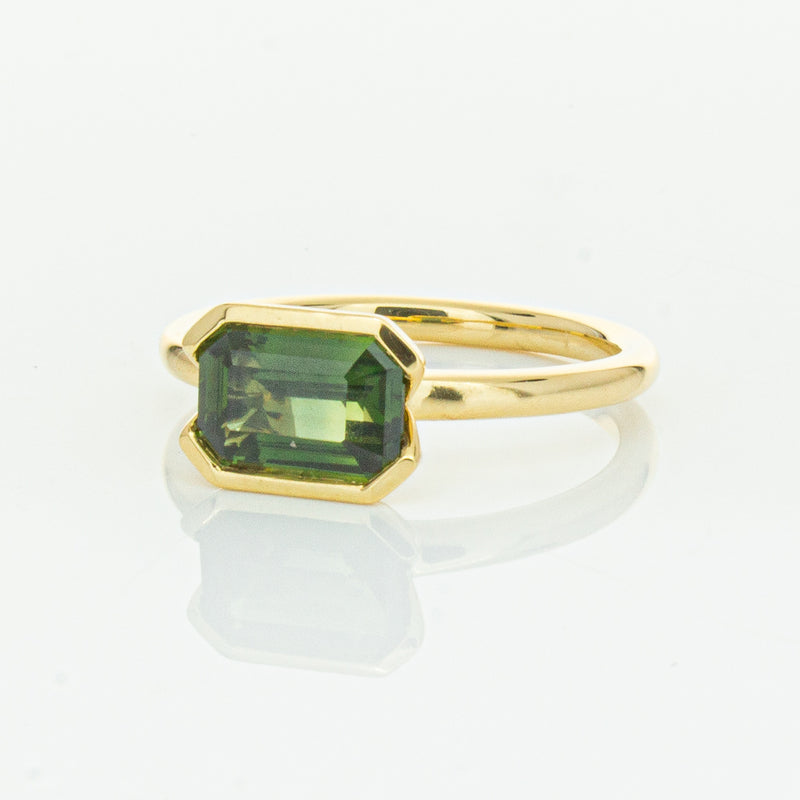 18ct Yellow Gold Green Sapphire Elle Ring-Ring-Walker & Hall