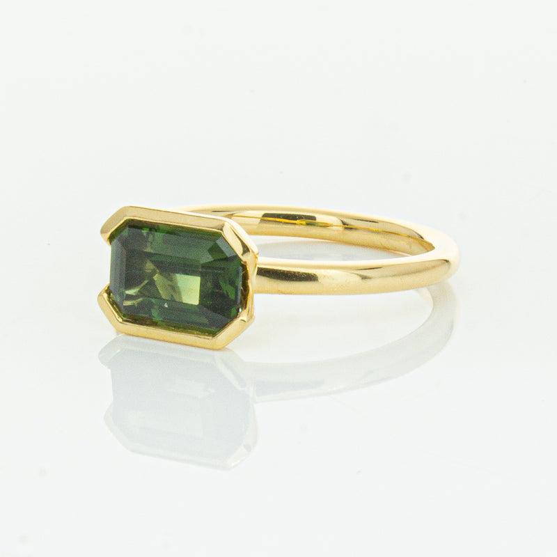 18ct Yellow Gold Green Sapphire Elle Ring-Ring-Walker & Hall