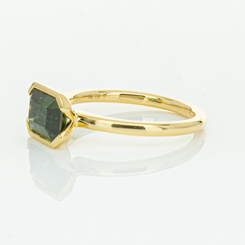 18ct Yellow Gold Green Sapphire Elle Ring-Ring-Walker & Hall
