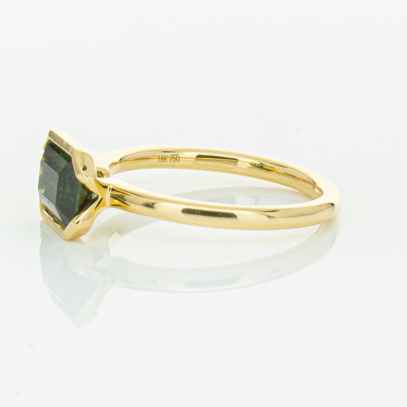 18ct Yellow Gold Green Sapphire Elle Ring-Ring-Walker & Hall