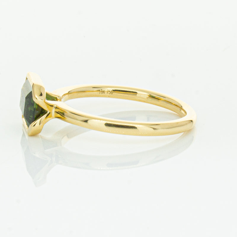 18ct Yellow Gold Green Sapphire Elle Ring-Ring-Walker & Hall