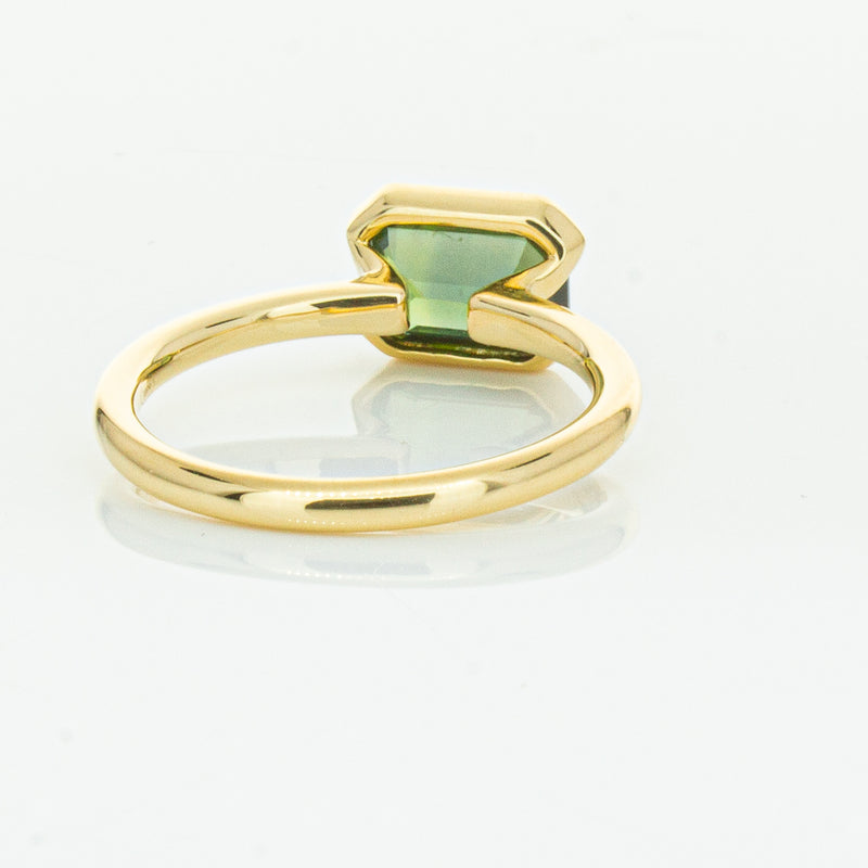 18ct Yellow Gold Green Sapphire Elle Ring-Ring-Walker & Hall