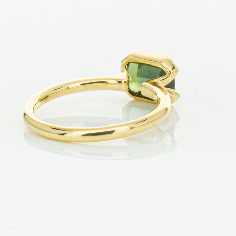 18ct Yellow Gold Green Sapphire Elle Ring-Ring-Walker & Hall