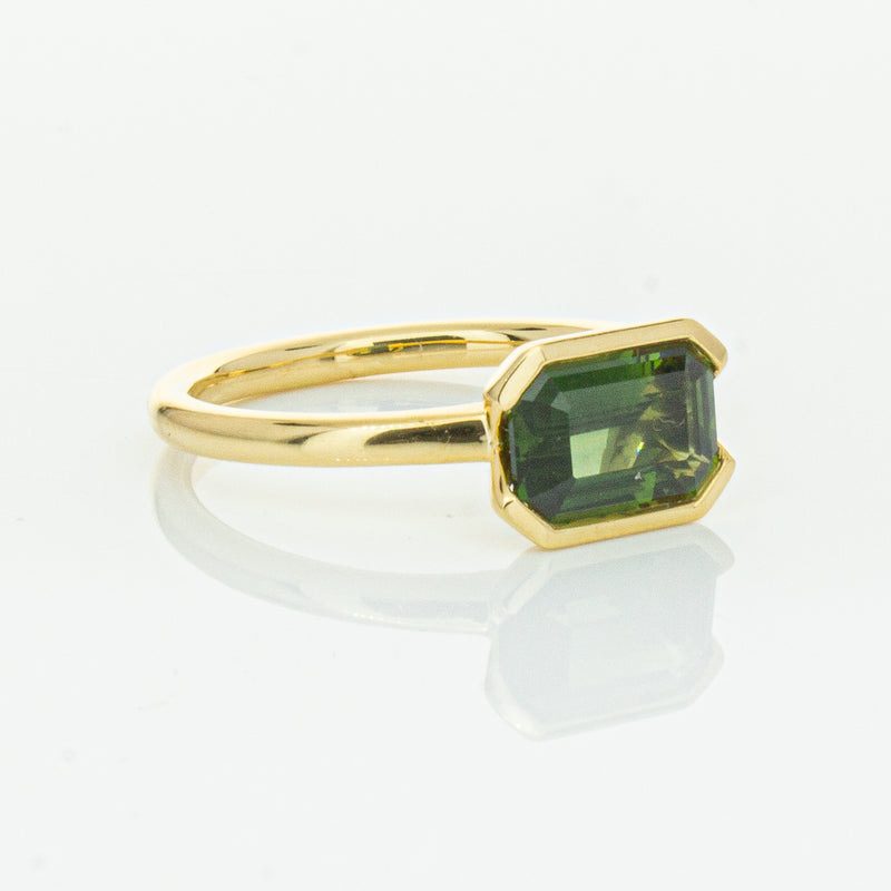 18ct Yellow Gold Green Sapphire Elle Ring-Ring-Walker & Hall