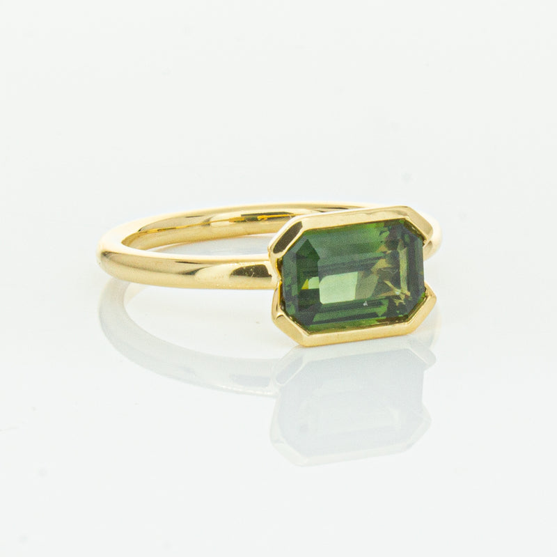 18ct Yellow Gold Green Sapphire Elle Ring-Ring-Walker & Hall