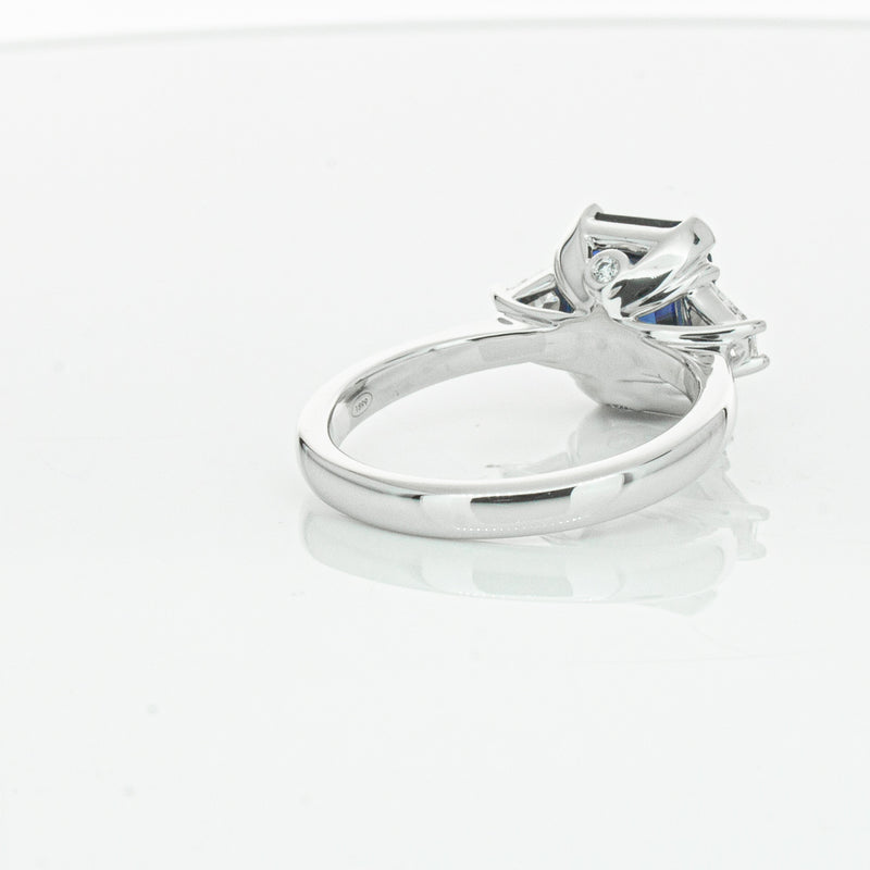 18ct White Gold Sapphire & Diamond Ring-Ring-Walker & Hall