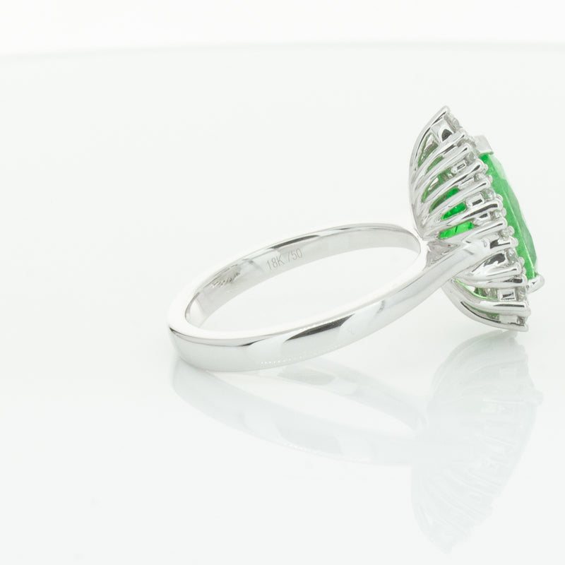 18ct White Gold Emerald & Diamond Belle Ring-Ring-Walker & Hall