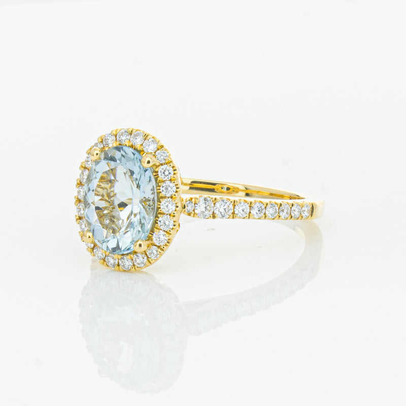 18ct Yellow Gold 1.58ct Aquamarine & Diamond Sierra Ring-Ring-Walker & Hall