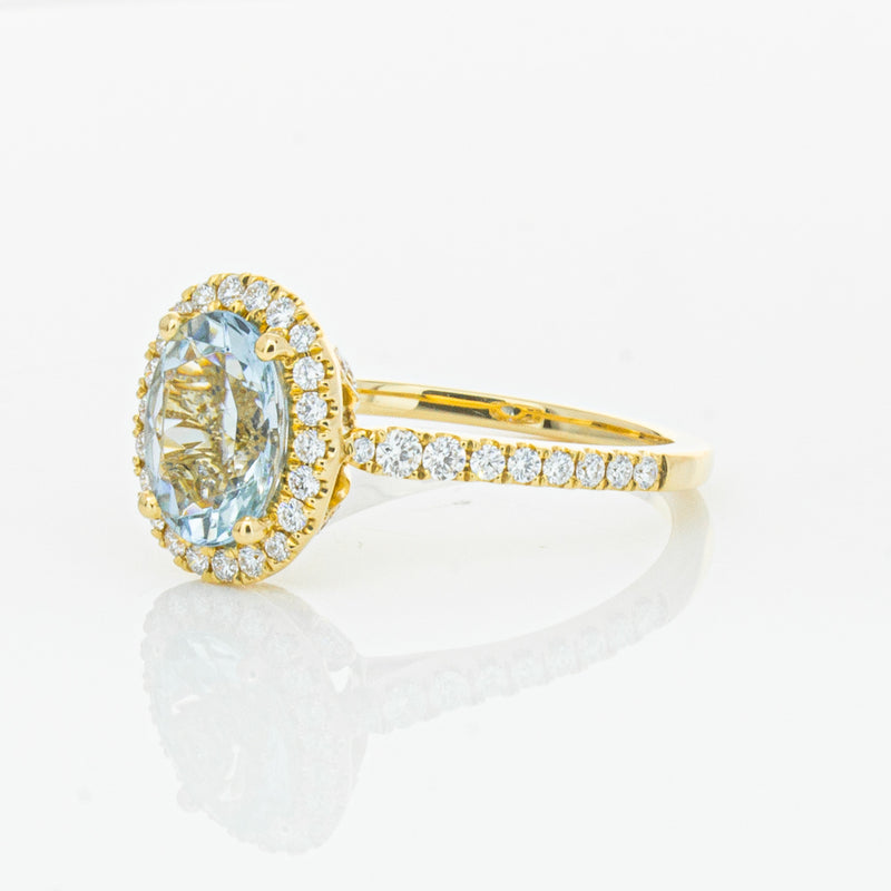 18ct Yellow Gold 1.58ct Aquamarine & Diamond Sierra Ring-Ring-Walker & Hall
