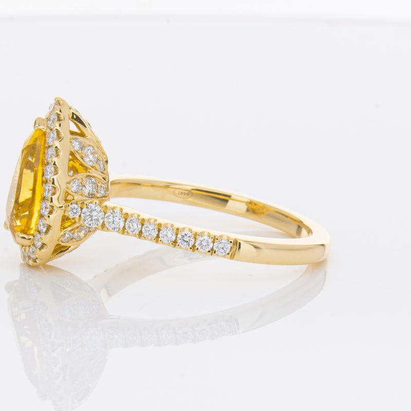 18ct Yellow Gold 4.71ct Golden Sapphire & Diamond Sierra Ring-Ring-Walker & Hall