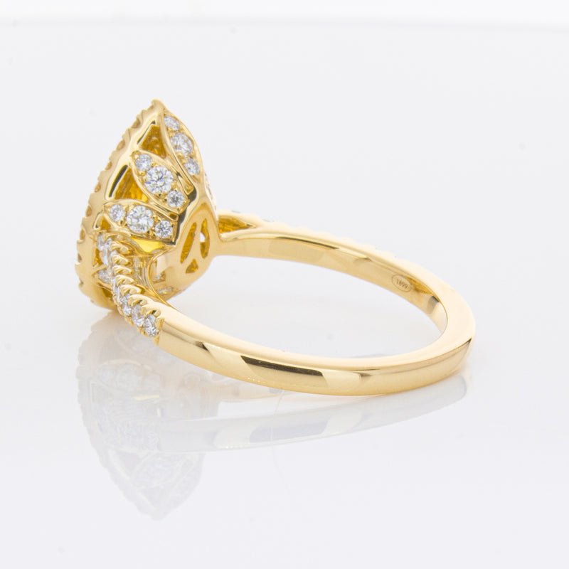 18ct Yellow Gold 4.71ct Golden Sapphire & Diamond Sierra Ring-Ring-Walker & Hall