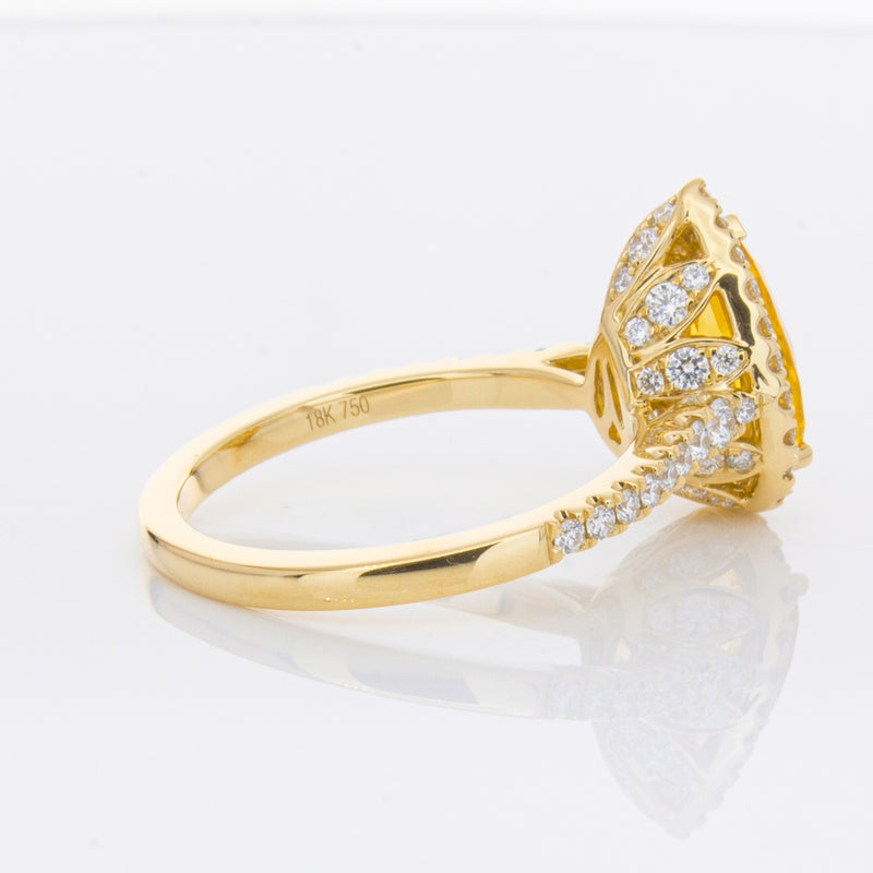 18ct Yellow Gold 4.71ct Golden Sapphire & Diamond Sierra Ring-Ring-Walker & Hall