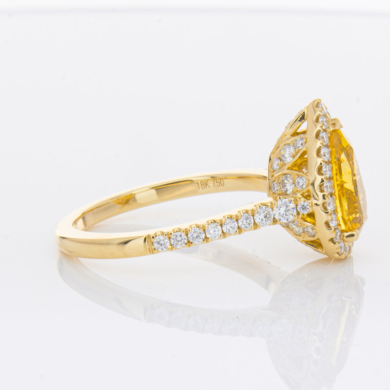 18ct Yellow Gold 4.71ct Golden Sapphire & Diamond Sierra Ring-Ring-Walker & Hall