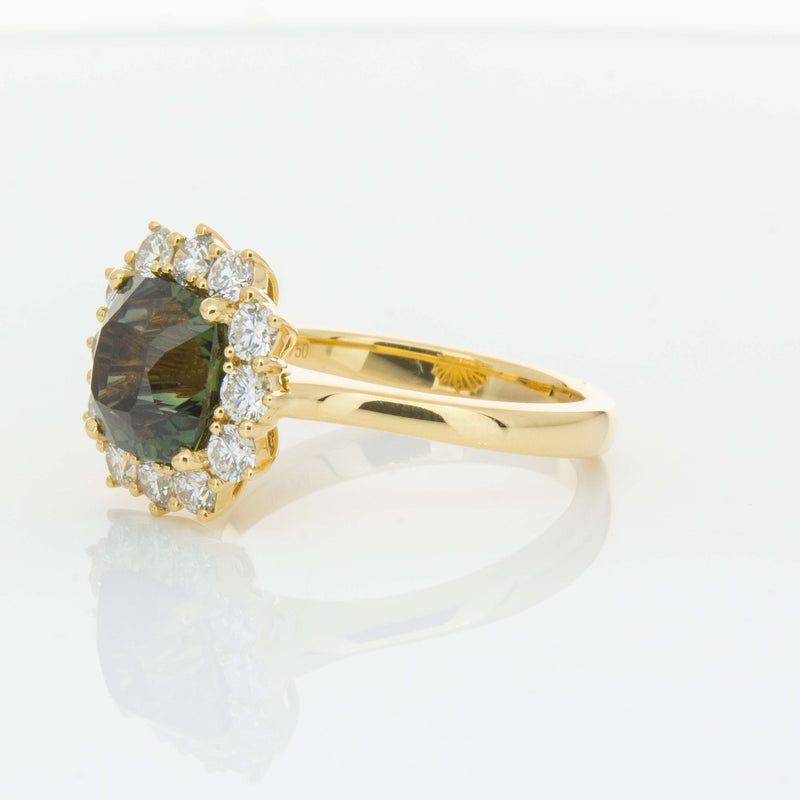 18ct Yellow Gold 3.56ct Green Sapphire & Diamond Belle Ring-Ring-Walker & Hall